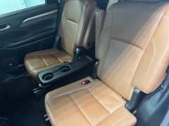 Used 2017  Toyota Highlander Limited V6 AWD &lpar;Natl&rpar; at AutoCenters Bonne Terre near Bonne Terre&comma; MO