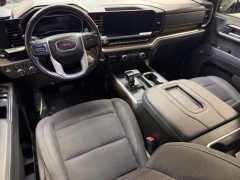 Used 2022  GMC Sierra 1500 4WD Crew Cab 147" Elevation at AutoCenters Bonne Terre near Bonne Terre&comma; MO