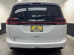 Used 2022 Chrysler Pacifica Touring L FWD at AutoCenters Bonne Terre near Bonne Terre, MO
