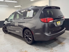 Used 2018 Chrysler Pacifica 4d Wagon Limited at AutoCenters Bonne Terre near Bonne Terre, MO