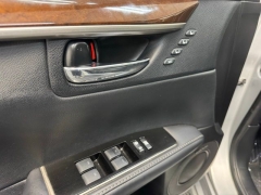 Used 2016  Lexus ES 350 4dr Sdn at AutoCenters Bonne Terre near Bonne Terre&comma; MO