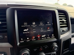 Used 2019  Ram 1500 Classic Express 4x4 Crew Cab 5'7" Box at AutoCenters Bonne Terre near Bonne Terre&comma; MO