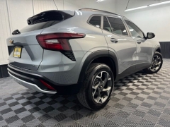 Used 2024  Chevrolet Trax FWD 4dr LT at AutoCenters Bonne Terre near Bonne Terre&comma; MO