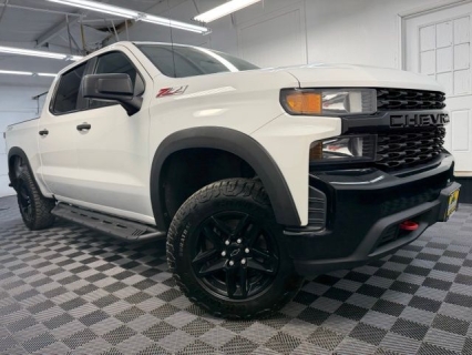 Used 2019 Chevrolet Silverado 1500 4WD Crew Cab Custom Trail Boss at AutoCenters Bonne Terre near Bonne Terre, MO