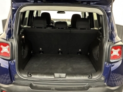 Used 2018  Jeep Renegade Latitude FWD at AutoCenters Bonne Terre near Bonne Terre&comma; MO