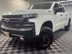 Used 2019  Chevrolet Silverado 1500 4WD Crew Cab LT Trail Boss at AutoCenters Bonne Terre near Bonne Terre, MO