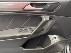 Used 2022  Volkswagen Tiguan 2&period;0T SE R-Line Black FWD at AutoCenters Bonne Terre near Bonne Terre&comma; MO
