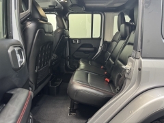 Used 2019  Jeep Wrangler Unlimited 4d SUV 4WD Rubicon at AutoCenters Bonne Terre near Bonne Terre, MO