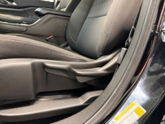Used 2023  GMC Acadia FWD 4dr SLE at AutoCenters Bonne Terre near Bonne Terre&comma; MO