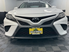 Used 2019  Toyota Camry 4d Sedan SE at AutoCenters Bonne Terre near Bonne Terre, MO
