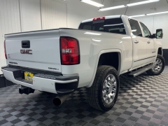 Used 2017  GMC Sierra 2500 4WD Crew Cab Denali at AutoCenters Bonne Terre near Bonne Terre&comma; MO