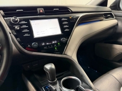 Used 2018  Toyota Camry 4d Sedan XLE at AutoCenters Bonne Terre near Bonne Terre&comma; MO