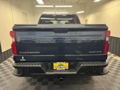 Used 2021  Chevrolet Silverado 1500 4WD Crew Cab 147" Custom Trail Boss at AutoCenters Bonne Terre near Bonne Terre&comma; MO