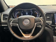 Used 2020 Jeep Grand Cherokee 4d SUV 4WD Laredo Altitude at AutoCenters Bonne Terre near Bonne Terre, MO