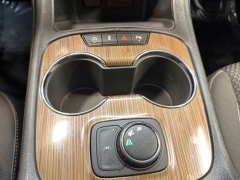 Used 2023  GMC Acadia FWD 4dr SLE at AutoCenters Bonne Terre near Bonne Terre&comma; MO