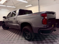 Used 2020  Chevrolet Silverado 1500 4WD Crew Cab 147" LT Trail Boss at AutoCenters Bonne Terre near Bonne Terre&comma; MO