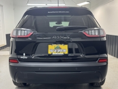 Used 2023 Jeep Cherokee Altitude Lux 4x4 at AutoCenters Bonne Terre near Bonne Terre, MO