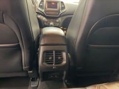 Used 2020  Jeep Cherokee Altitude FWD at AutoCenters Bonne Terre near Bonne Terre&comma; MO