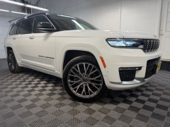 Used 2023  Jeep Grand Cherokee L Summit Reserve 4x4 at AutoCenters Bonne Terre near Bonne Terre&comma; MO