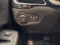 Used 2020  Jeep Cherokee 4d SUV FWD Latitude Plus Altitude 2&period;4L at AutoCenters Bonne Terre near Bonne Terre&comma; MO