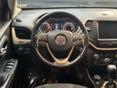Used 2017  Jeep Cherokee 4d SUV 4WD Latitude V6 at AutoCenters Bonne Terre near Bonne Terre&comma; MO