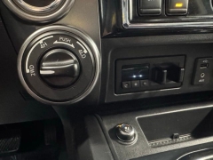 Used 2018  Nissan Titan 4WD Crew Cab Platinum Reserve at AutoCenters Bonne Terre near Bonne Terre&comma; MO