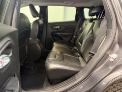 Used 2020  Jeep Cherokee 4d SUV 4WD Trailhawk 3&period;2L at AutoCenters Bonne Terre near Bonne Terre&comma; MO
