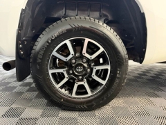 Used 2018  Toyota Tundra 4WD SR5 Double Cab 6&period;5' Bed 5&period;7L &lpar;Natl&rpar; at AutoCenters Bonne Terre near Bonne Terre&comma; MO