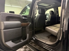 Used 2022  GMC Sierra 2500HD 4WD Crew Cab 159" Denali at AutoCenters Bonne Terre near Bonne Terre&comma; MO