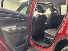 Used 2020 Toyota Highlander Hybrid 4d SUV AWD XLE at AutoCenters Bonne Terre near Bonne Terre, MO