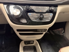Used 2019  Chrysler Pacifica 4d Wagon Limited at AutoCenters Bonne Terre near Bonne Terre&comma; MO