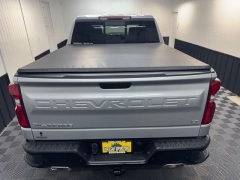 Used 2019  Chevrolet Silverado 1500 4WD Crew Cab 147" LT Trail Boss at AutoCenters Bonne Terre near Bonne Terre&comma; MO
