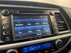 Used 2017  Toyota Highlander Limited V6 AWD &lpar;Natl&rpar; at AutoCenters Bonne Terre near Bonne Terre&comma; MO