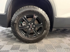 Used 2023  GMC Acadia AWD 4dr AT4 at AutoCenters Bonne Terre near Bonne Terre&comma; MO