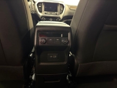 Used 2023  GMC Acadia FWD 4dr SLE at AutoCenters Bonne Terre near Bonne Terre&comma; MO