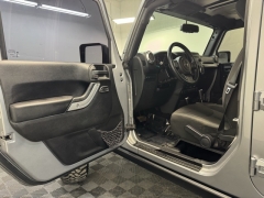 Used 2016  Jeep Wrangler Unlimited 4WD 4dr Rubicon at AutoCenters Bonne Terre near Bonne Terre&comma; MO