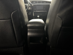 Used 2018  Toyota Corolla 4d Sedan SE 6spd at AutoCenters Bonne Terre near Bonne Terre, MO