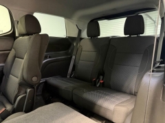 Used 2021  GMC Acadia AWD 4dr SLE at AutoCenters Bonne Terre near Bonne Terre&comma; MO