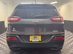 Used 2017  Jeep Cherokee 4d SUV 4WD Latitude V6 at AutoCenters Bonne Terre near Bonne Terre&comma; MO