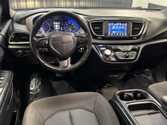 Used 2020  Chrysler Pacifica 4d Wagon Touring at AutoCenters Bonne Terre near Bonne Terre&comma; MO