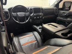 Used 2022  GMC Sierra 2500HD 4WD Crew Cab 159" AT4 at AutoCenters Bonne Terre near Bonne Terre&comma; MO