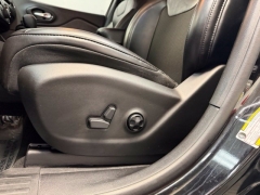 Used 2021  Jeep Cherokee Altitude FWD at AutoCenters Bonne Terre near Bonne Terre&comma; MO