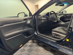 Used 2018  Toyota Camry Hybrid 4d Sedan XLE at AutoCenters Bonne Terre near Bonne Terre&comma; MO