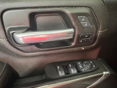 Used 2022  GMC Sierra 2500HD 4WD Crew Cab 159" AT4 at AutoCenters Bonne Terre near Bonne Terre&comma; MO