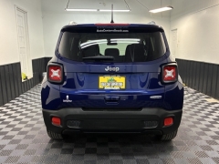 Used 2018  Jeep Renegade Latitude FWD at AutoCenters Bonne Terre near Bonne Terre&comma; MO