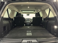 Used 2021  Ford Expedition Max Platinum 4x4 at AutoCenters Bonne Terre near Bonne Terre&comma; MO