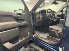 Used 2021  Chevrolet Silverado 1500 4WD Crew Cab 147" Custom Trail Boss at AutoCenters Bonne Terre near Bonne Terre&comma; MO