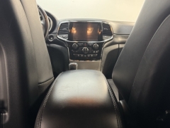 Used 2021  Jeep Grand Cherokee Laredo X 4x4 at AutoCenters Bonne Terre near Bonne Terre, MO