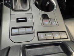 Used 2022  Toyota Highlander XLE AWD at AutoCenters Bonne Terre near Bonne Terre&comma; MO