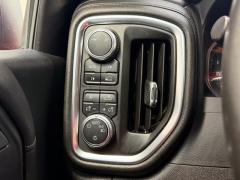 Used 2019  GMC Sierra 1500 4WD Crew Cab Elevation at AutoCenters Bonne Terre near Bonne Terre&comma; MO